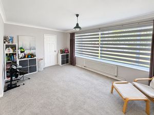 Lounge- click for photo gallery